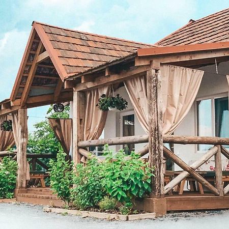 Villa Lukash Yanoshi Luaran gambar